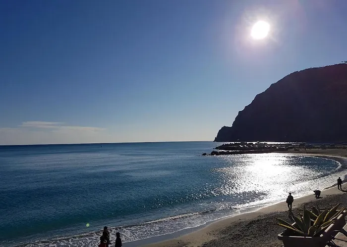 Апартаменты Casa Augusto With Seaview Монтероссо-аль-Маре
